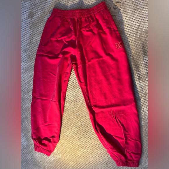 For Days Pants - For Days Classic Sweatpants in Bright Rose